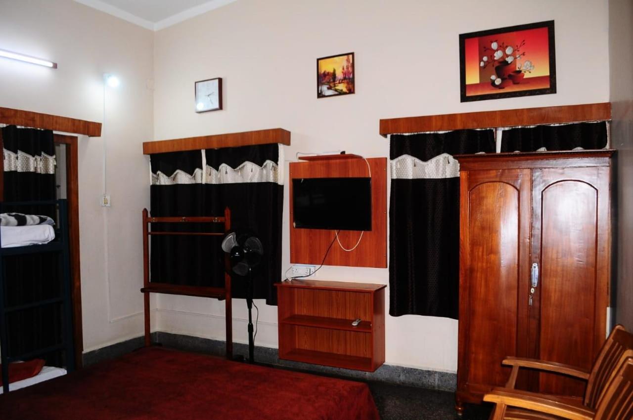 Park Corner Home Stay Coonoor Exterior photo